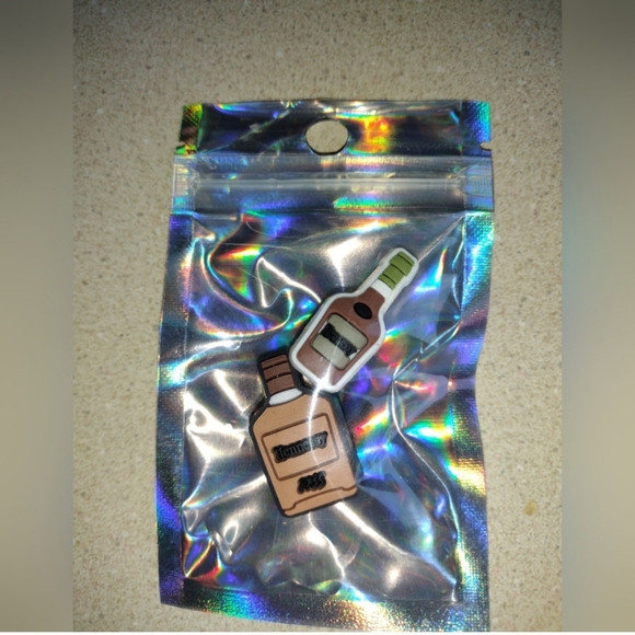 🏀#24/8 Kobe Bryant & HENNESSY BOTTLES Croc Jibttz PACKS - Picture 4 of 6